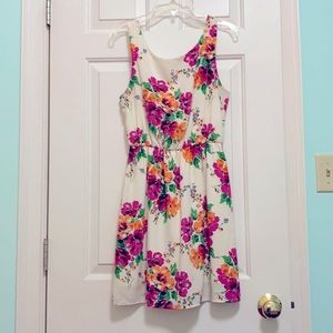 Floral sleeveless dress
